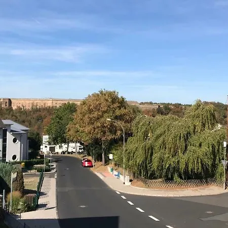 Ehrenbreitstein 公寓 *